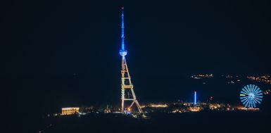The Tbilisi mast was lit up in the colors of the Ukrainian flag